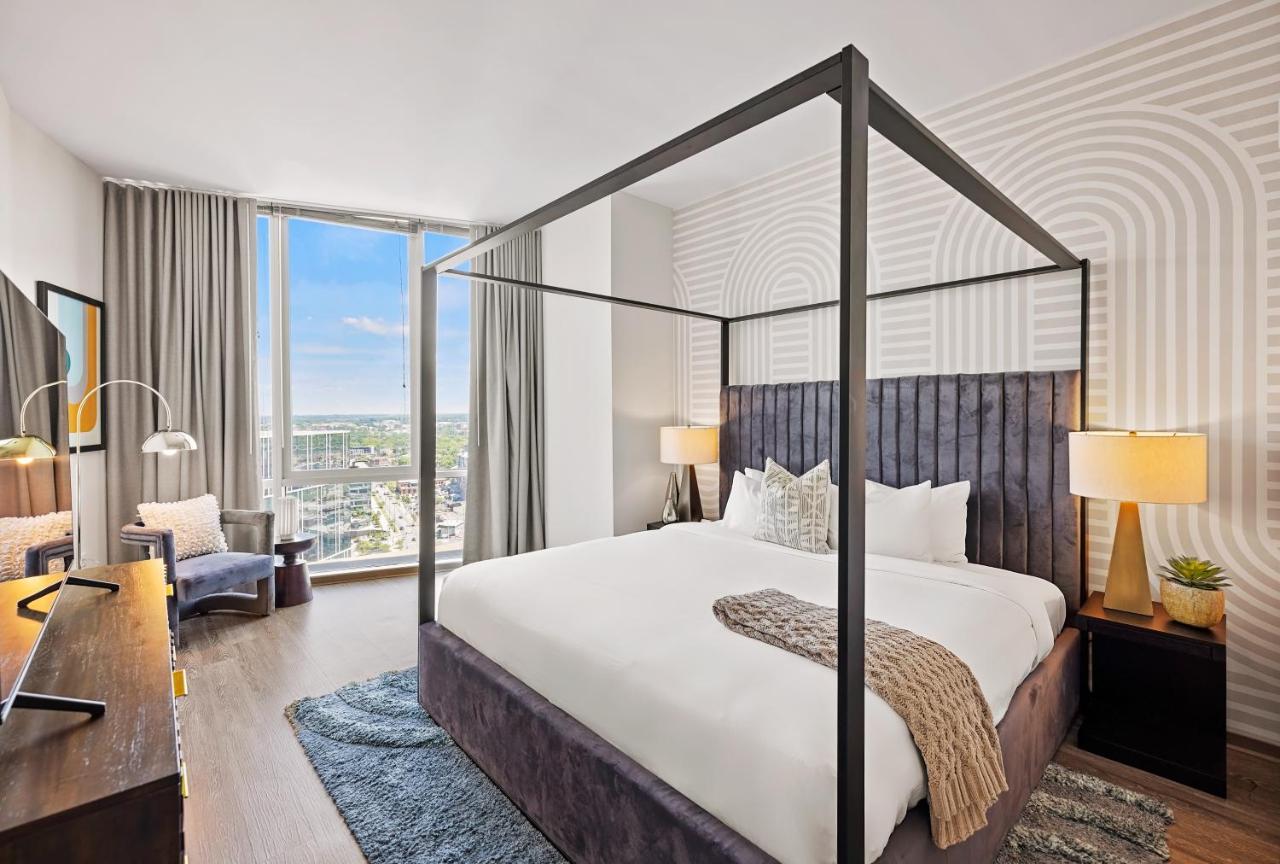 Placemakr Premier Sobro Nashville Exteriör bild A bedroom at the West Hollywood Edition